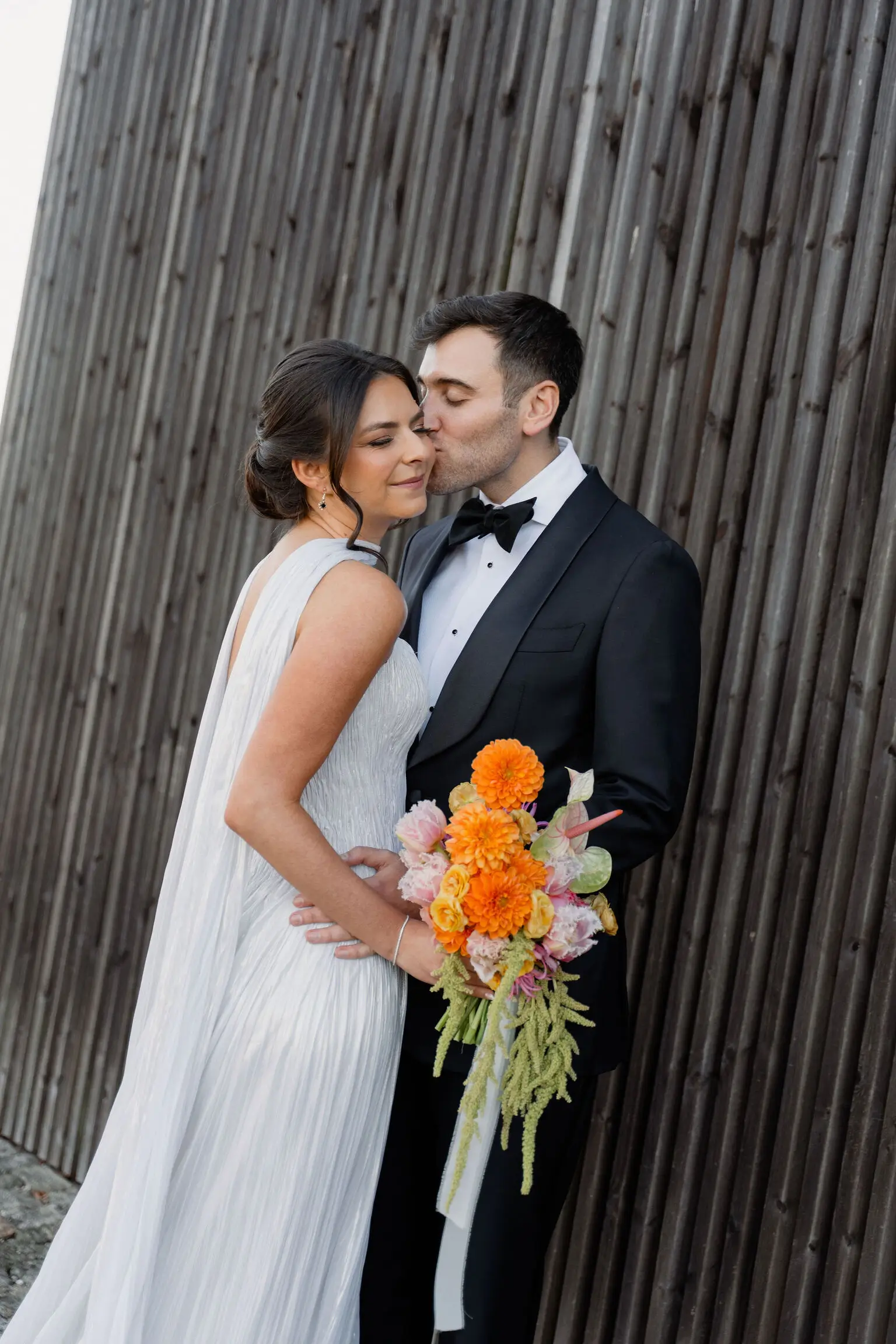 bride-groom-portrait-wedding-monverde-hotel